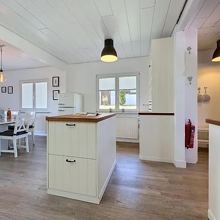 Holiday home Dorf 4-haus 10 By Interhome