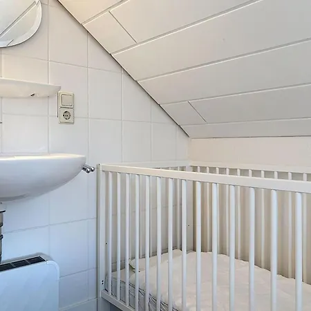 Holiday home Dorf 4-haus 10 By Interhome